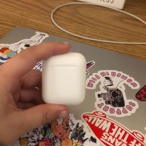 Apple AirPods